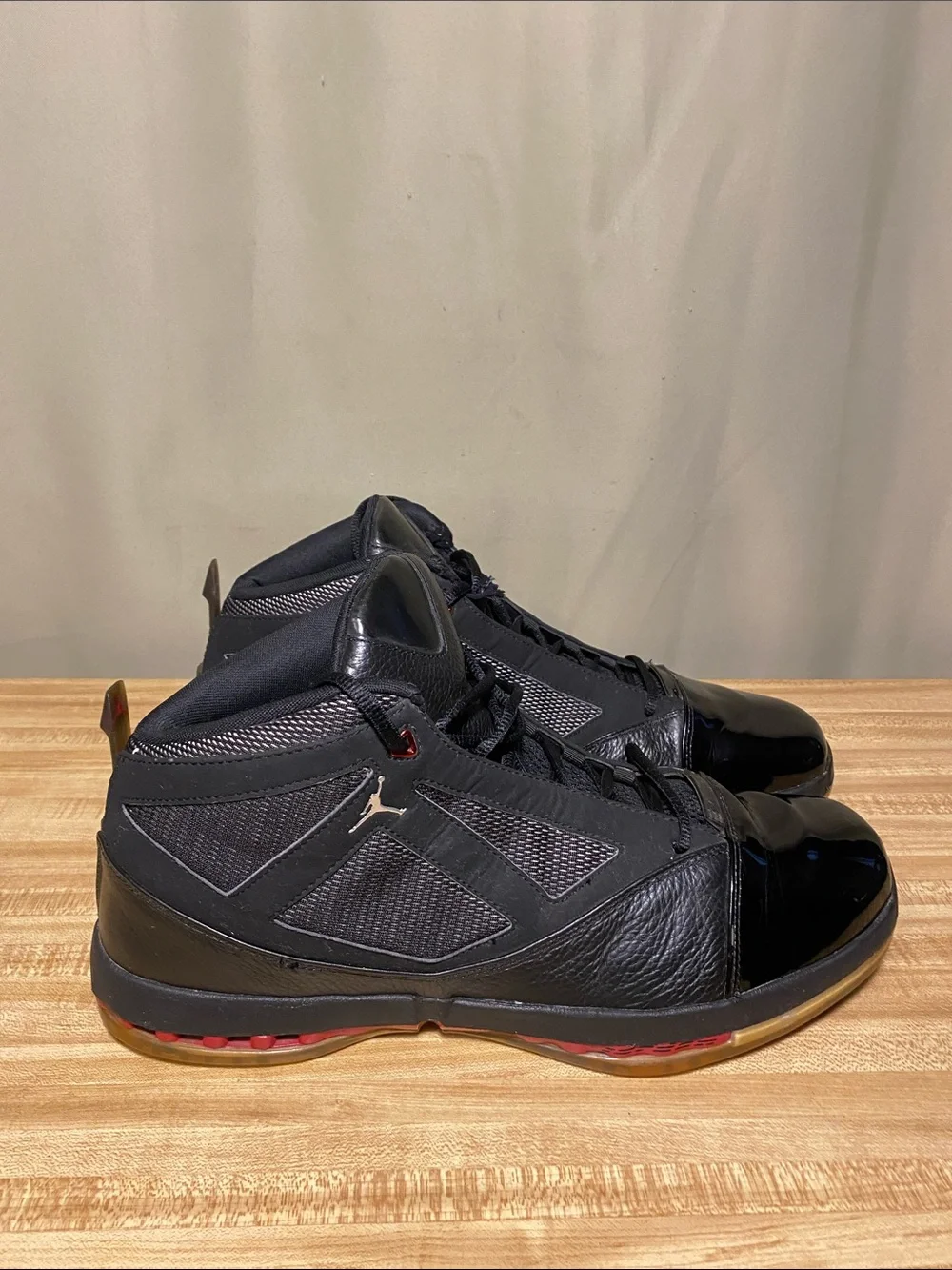 Nike Air Jordan 16 Retro Countdown Pack Bred shoes size 15